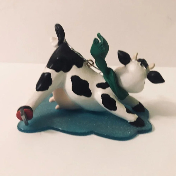 Cow Skating Christmas Ornament 3 Inch Long Plastic Figure - Picture 5 of 10